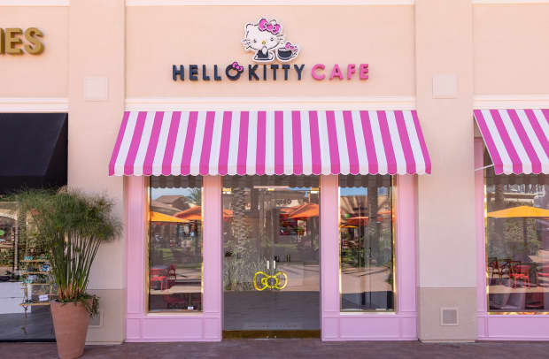 Hello Kitty Grand Cafe Opens at Irvine Spectrum - LET'S PLAY OC!