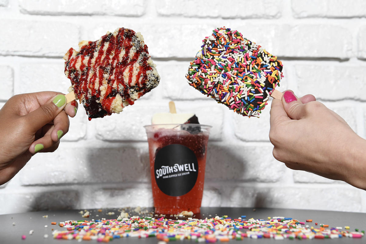 We Made Eating Ice Cream On The Beach Even Easier - Swell Bottle