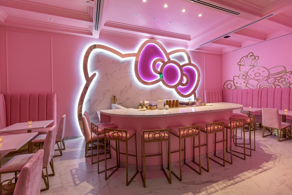 SANRIO IRVINE - 79 Photos & 56 Reviews - 4249 Campus Dr, Irvine