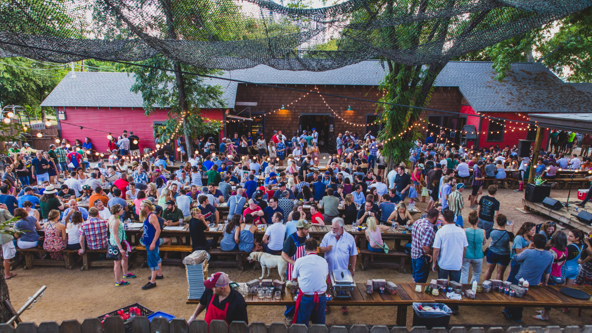 Austin: Barbecue, Bars, and Music Make This Texas Capital Stand Out ...