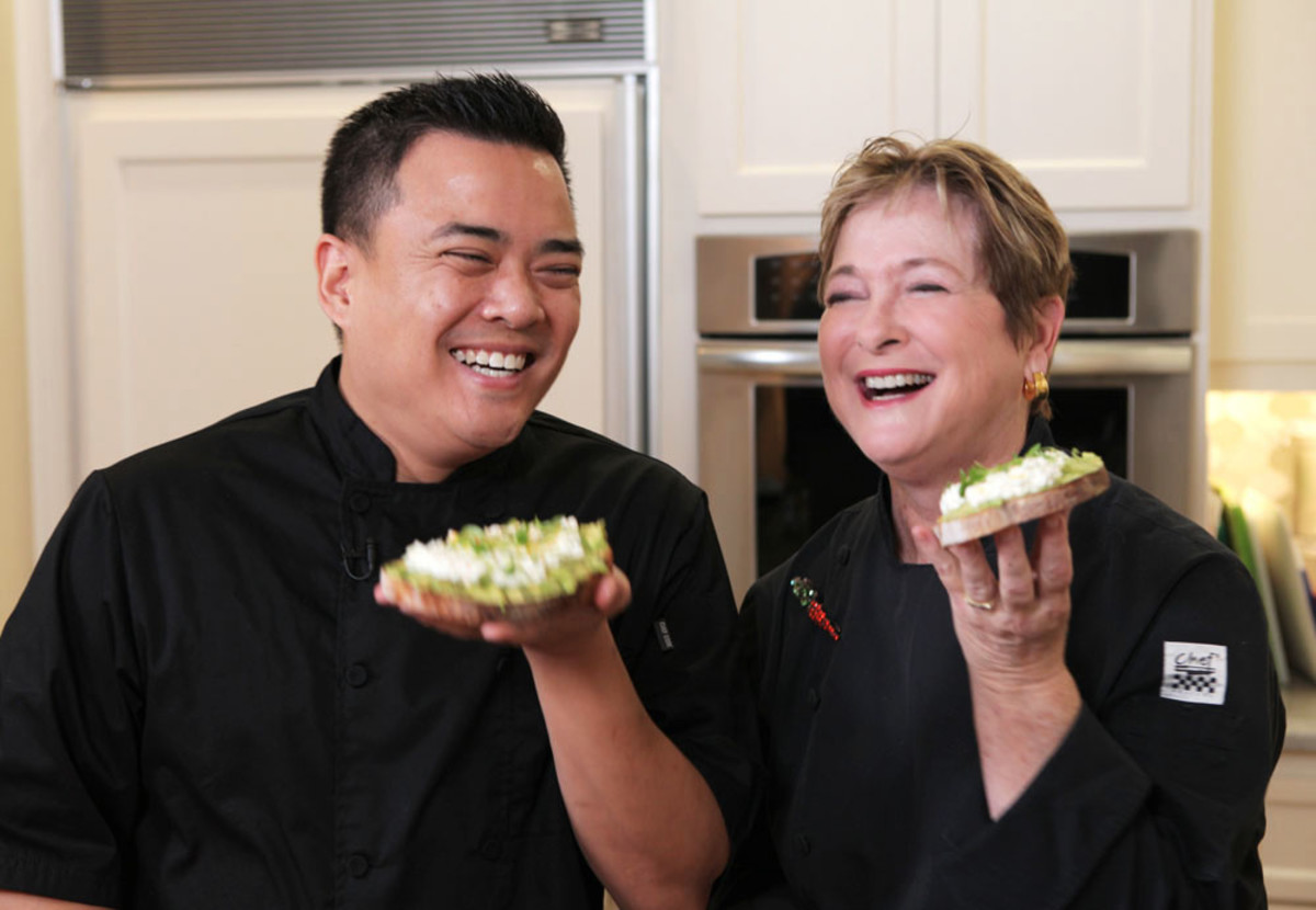 https://orangecoast.com/.image/t_share/MTk3NjY1NjYwMTI3NDIyMjU4/oc-chef-paul-cao-burnt-crumbs-cathy-thomas-laugh.jpg