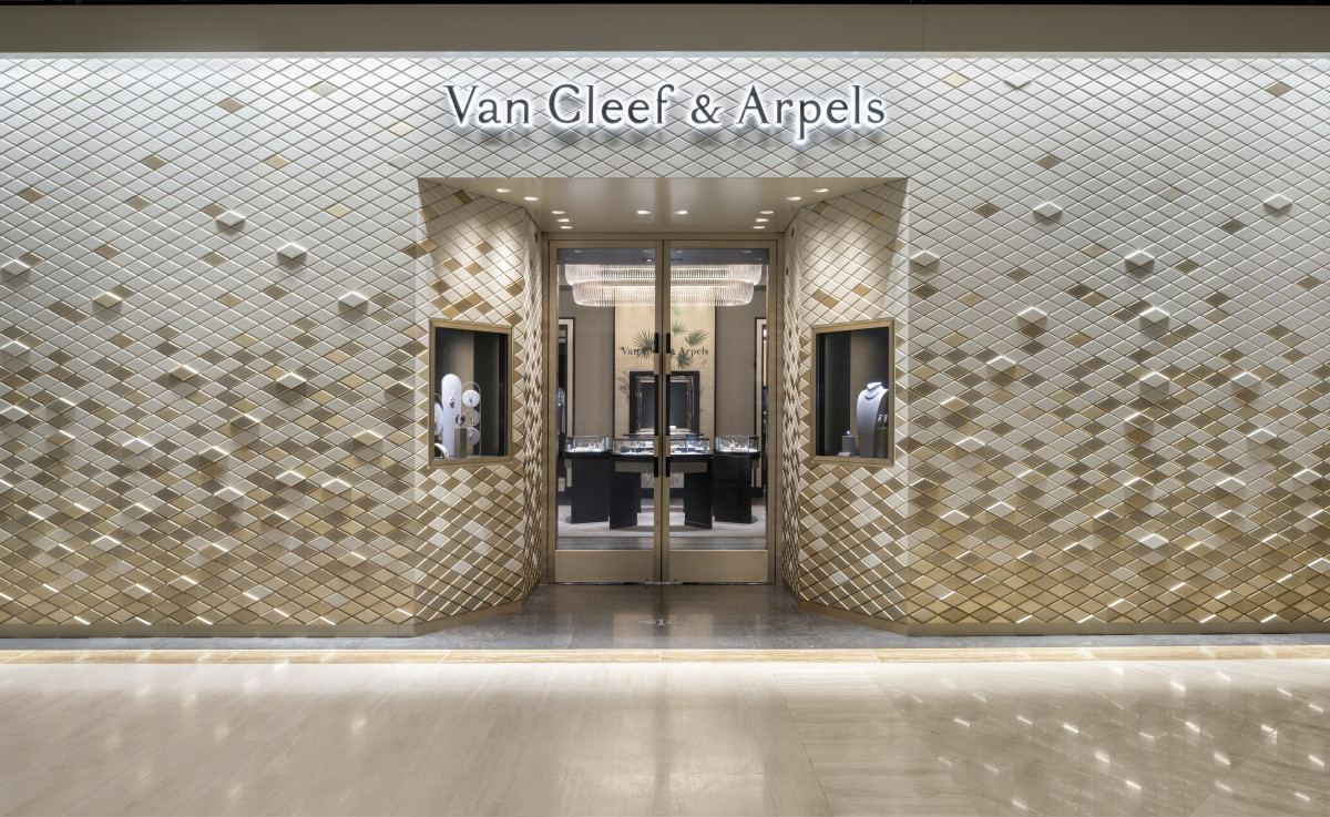 Newly Relocated Van Cleef & Arpels at South Coast Plaza - Orange